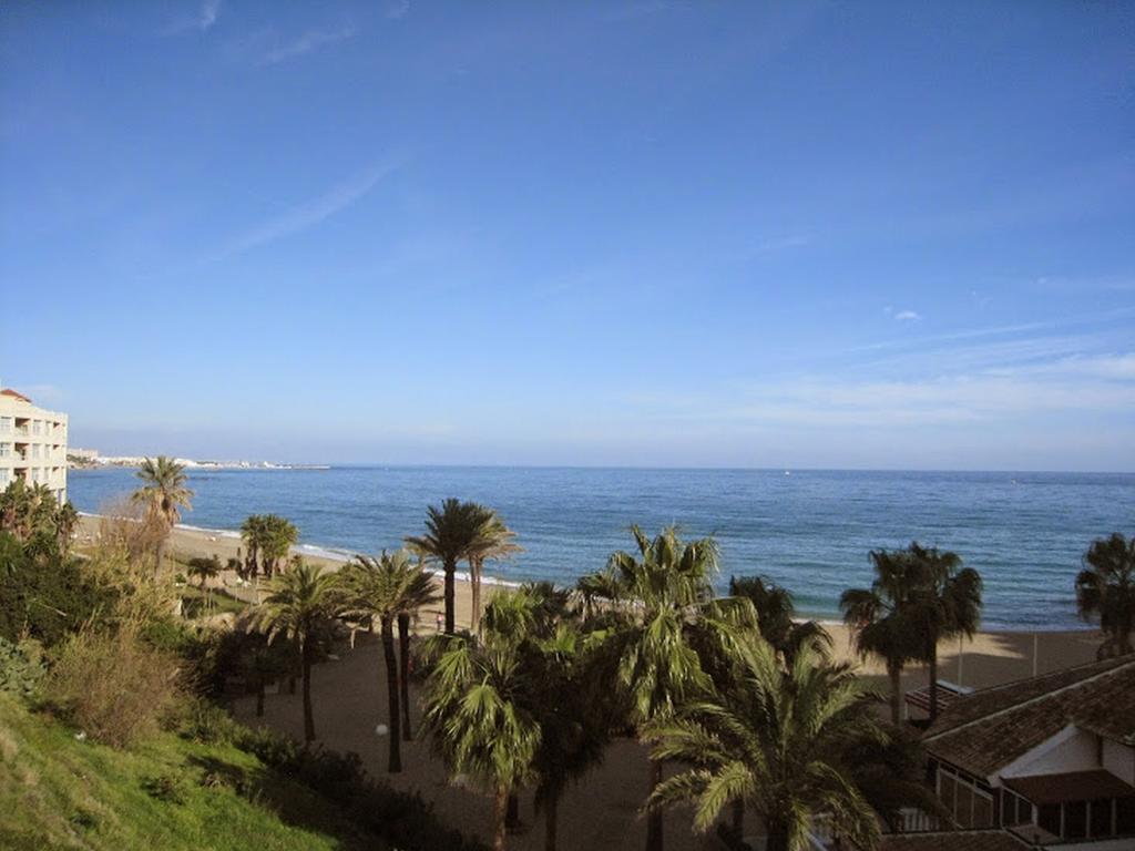 Apartamentos Torreon Del Mar Benalmádena Szoba fotó