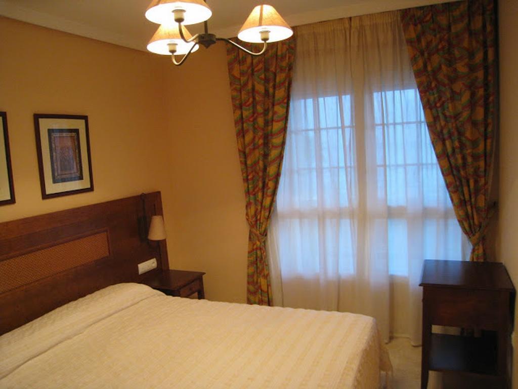 Apartamentos Torreon Del Mar Benalmádena Szoba fotó